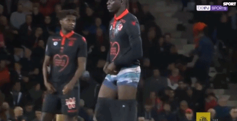 B费获评9.3分+加冕MVP：无敌双响炮+大师级挑传助攻，太丝滑了