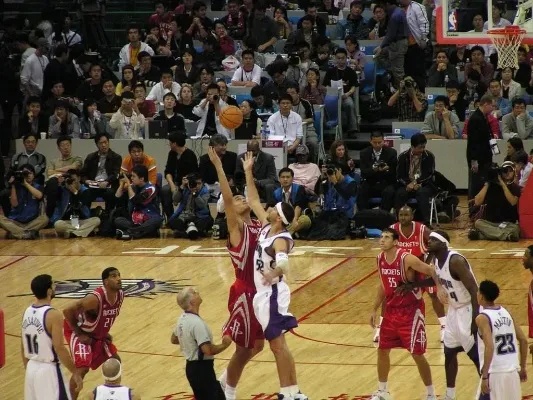 巴塞罗那主帅帕斯夸尔：与球迷共庆胜利，第三节表现辉煌（巴萨主帅帕斯夸尔：第三节大爆发，与球迷同庆胜利）