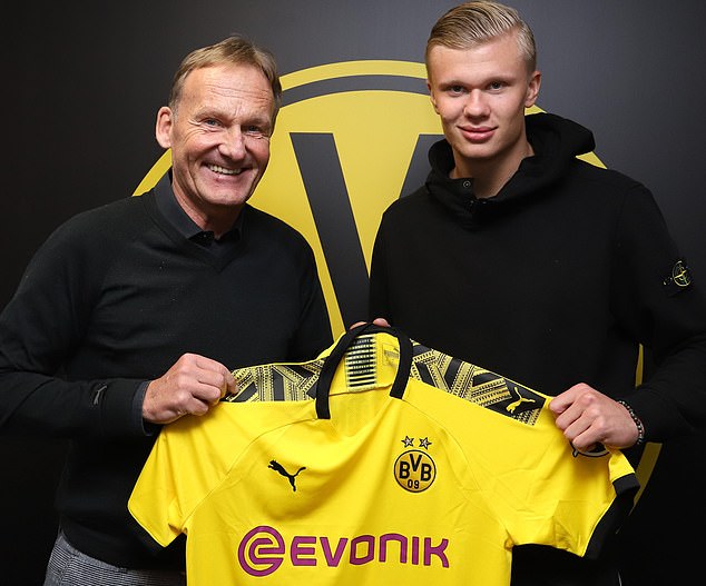 罗马诺：森林和埃弗顿正在竞争道路，球员更想去森林踢欧战