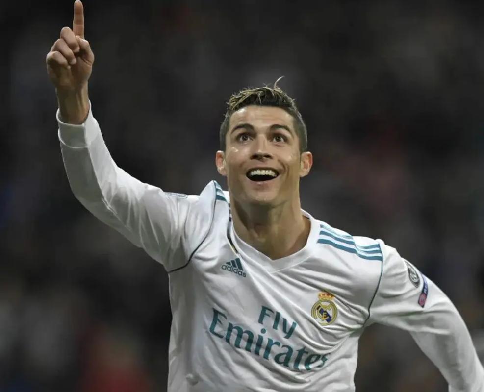 状态回调！爱德华兹6中3贡献11分，8失误创赛季新高