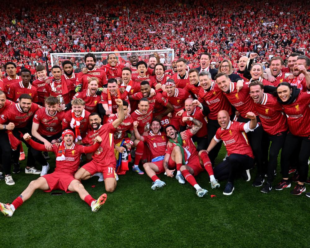 英格兰球员周薪排行榜：伊万-托尼42.3万镑居首，凯恩第二（英格兰球员周薪榜：伊万·托尼以42.3万镑领跑，凯恩居次）