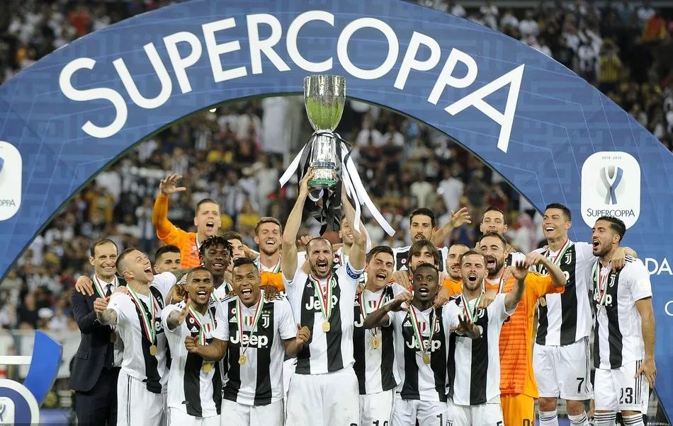 美国青春风暴席卷全球（美式青春风潮风靡全球）